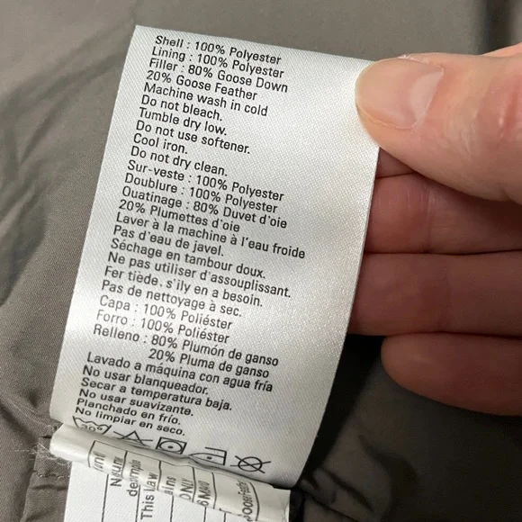 James Perse Yosemite Down Puffer Jacket size 1
EUC beautiful taupe color - Picture 9 of 10